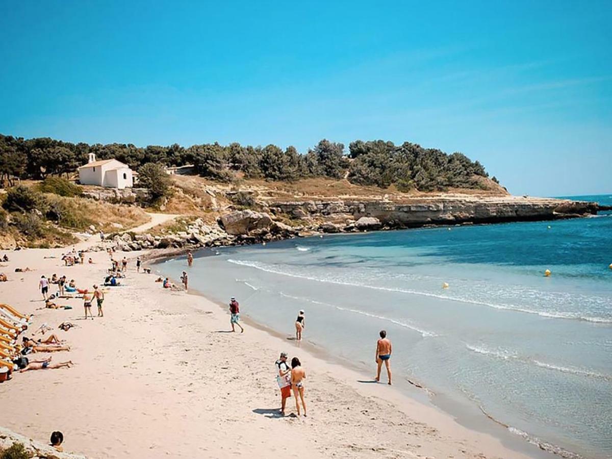 Maison Contemporaine Avec Piscine Privee Chauffee, Entre Plages Et Provence, Borne 11 Kw 이스틀 외부 사진